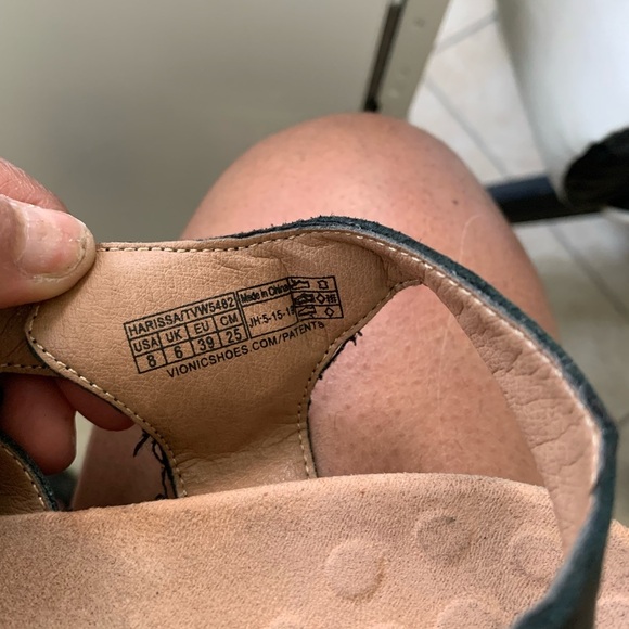 Vionic Black Leather Sandals - Picture 3 of 3